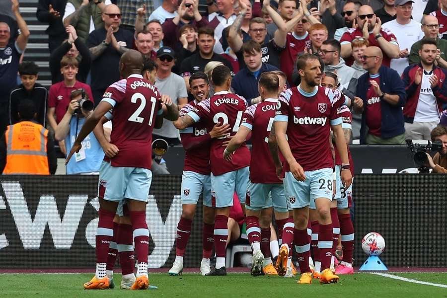 Ogbonna commits to another season in England after West Ham exit