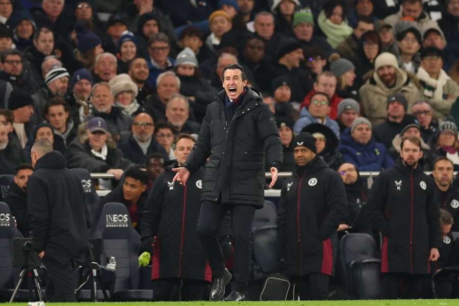 Emery defends Villa's performance following loss to Arsenal