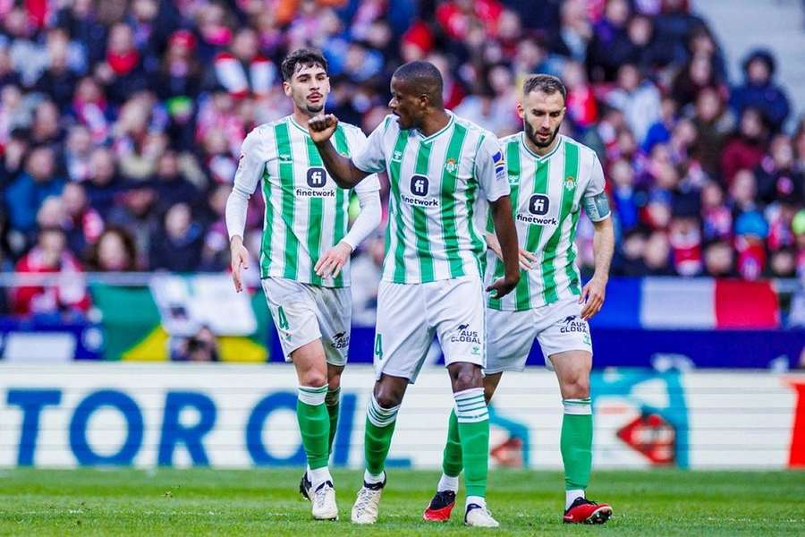 Real Betis coach Pellegrini criticizes Getafeâ€™s tactics after win: Upholding the spectacle is our duty - Carlos Volcano