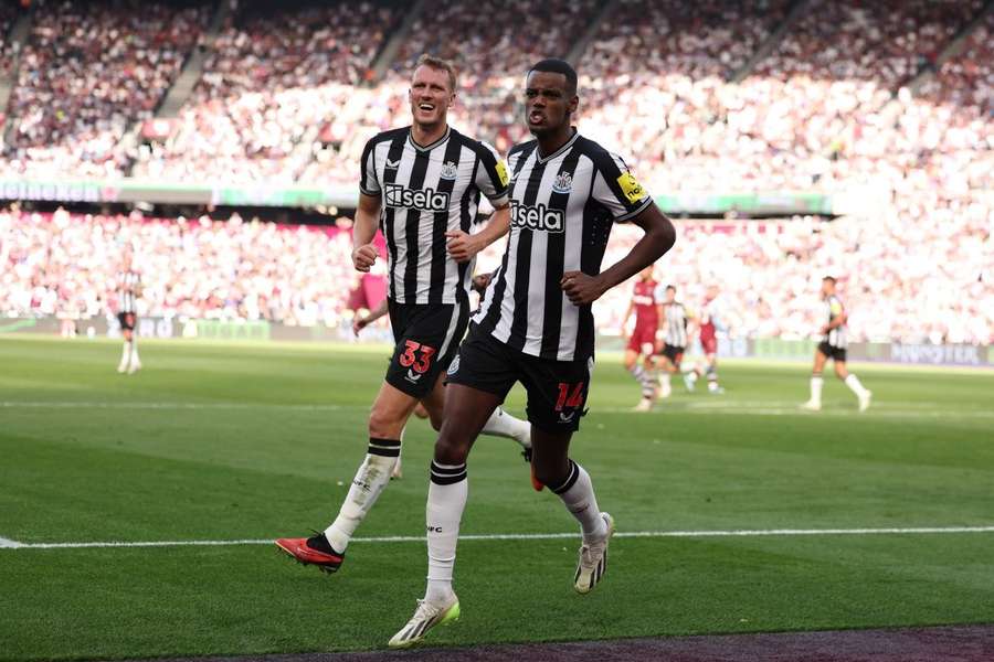 The Uncertain Future of Isak at Newcastle as Contract Talks Drag On - Ansser Sadiq