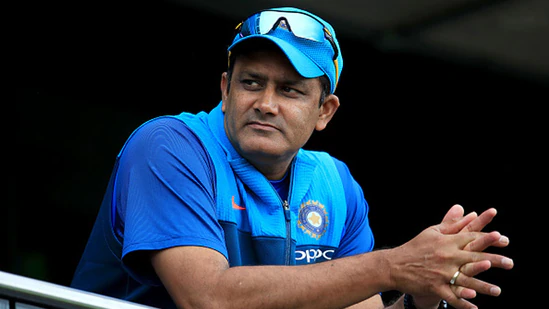 Kumble predicts India will secure lead over NZ by Lunch on Day 4, issues strong warning