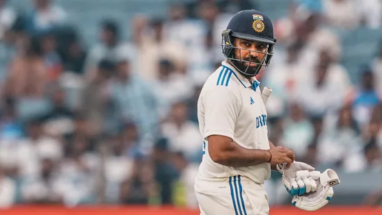 'Defensive Captain: Rohit Sharma Criticized on Live TV by Renowned Cricket Experts with Brutal Virat Kohli Jibes'