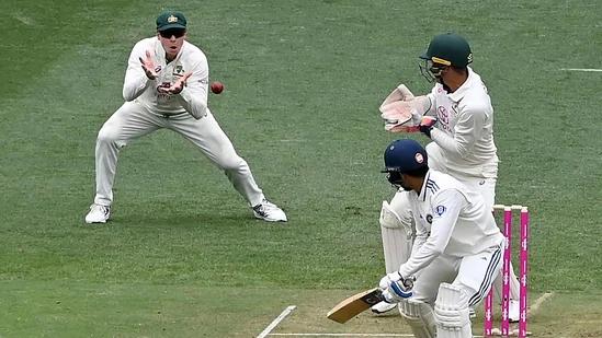 Shubman Gill caught in the middle of Smith and Labuschagne's sledging, retaliates but faces consequences immediately