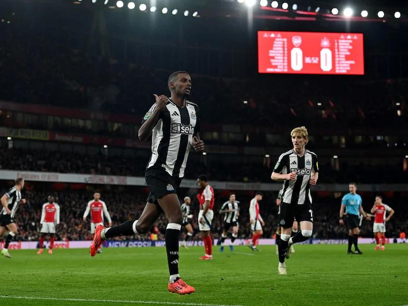 Newcastle Defeat Arsenal, Inch Closer to League Cup Final Appearance